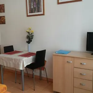 5 Aparthotel