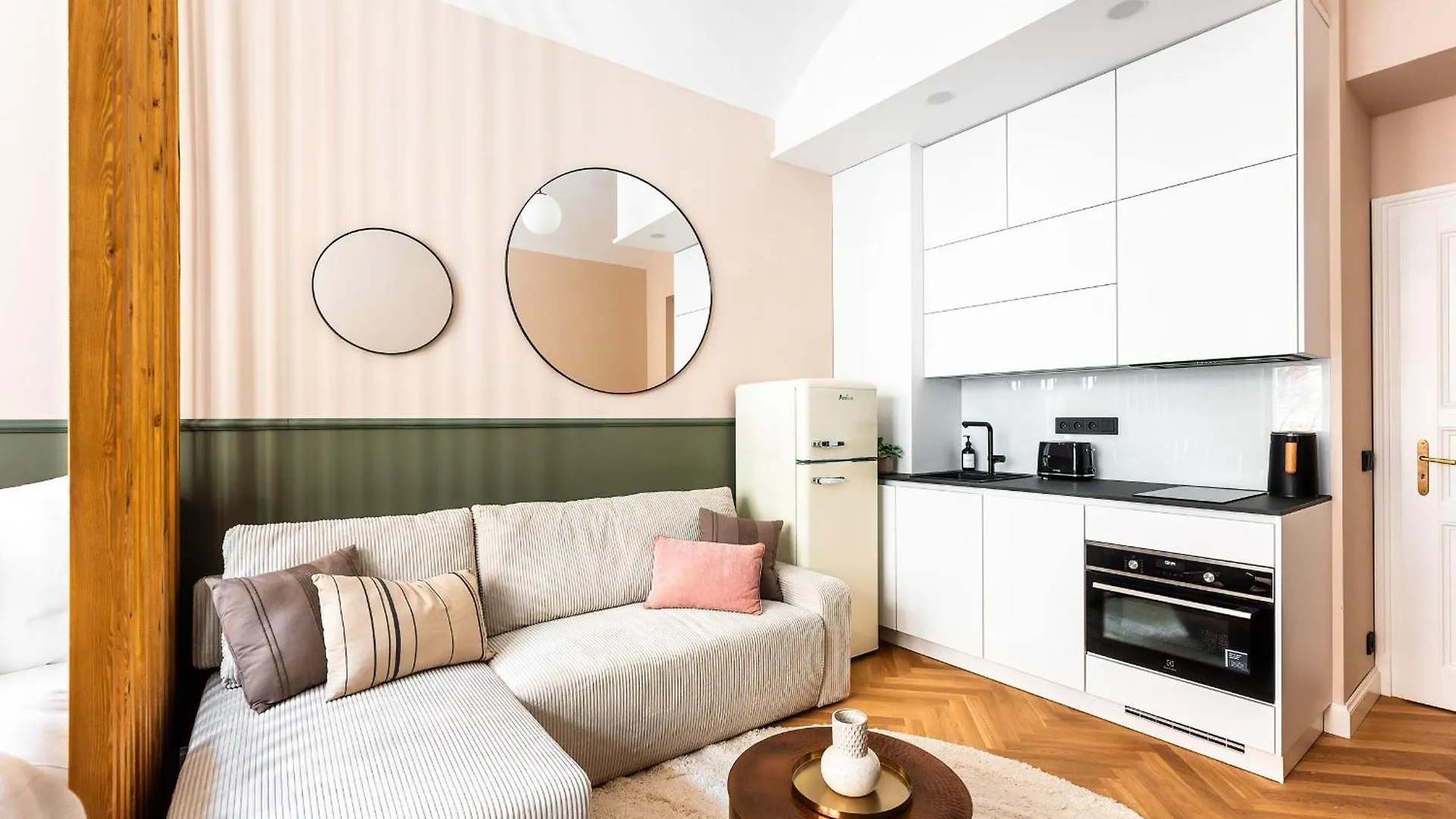 Accordion Boutique Hotel & Premium Suites Prague 4*,  Czech Republic